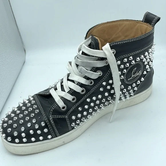 Christian Louboutin Louis Flat Calf Spikes - Picture 3 of 10